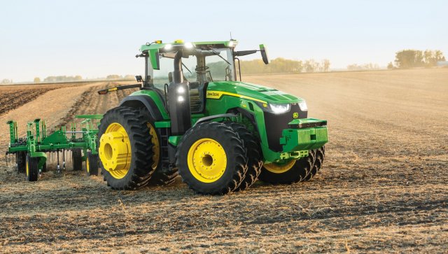 John Deere представил автономный трактор