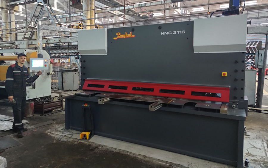 Сморгонский агрегатный завод запустил новое металлорежущее оборудование